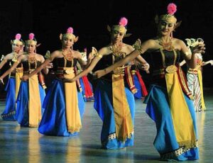 seni tari di indonesia
