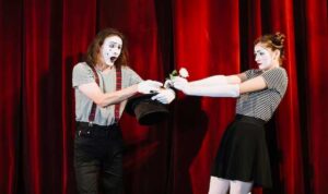 seni teater