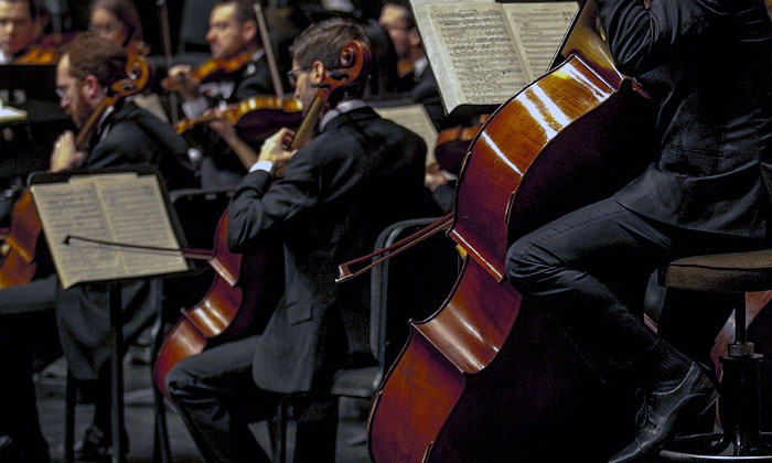 musik dan orkestra dalam pertunjukan opera